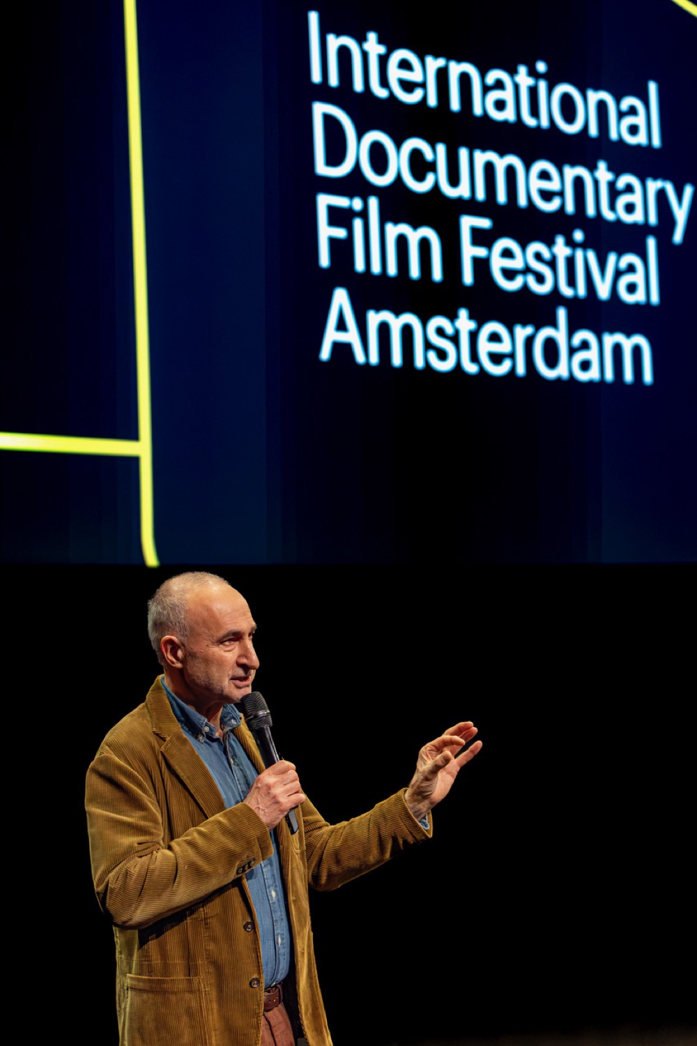 Jim van Os bij de wereldpremi&egrave;re van Mijn woord tegen het mijne op IDFA.